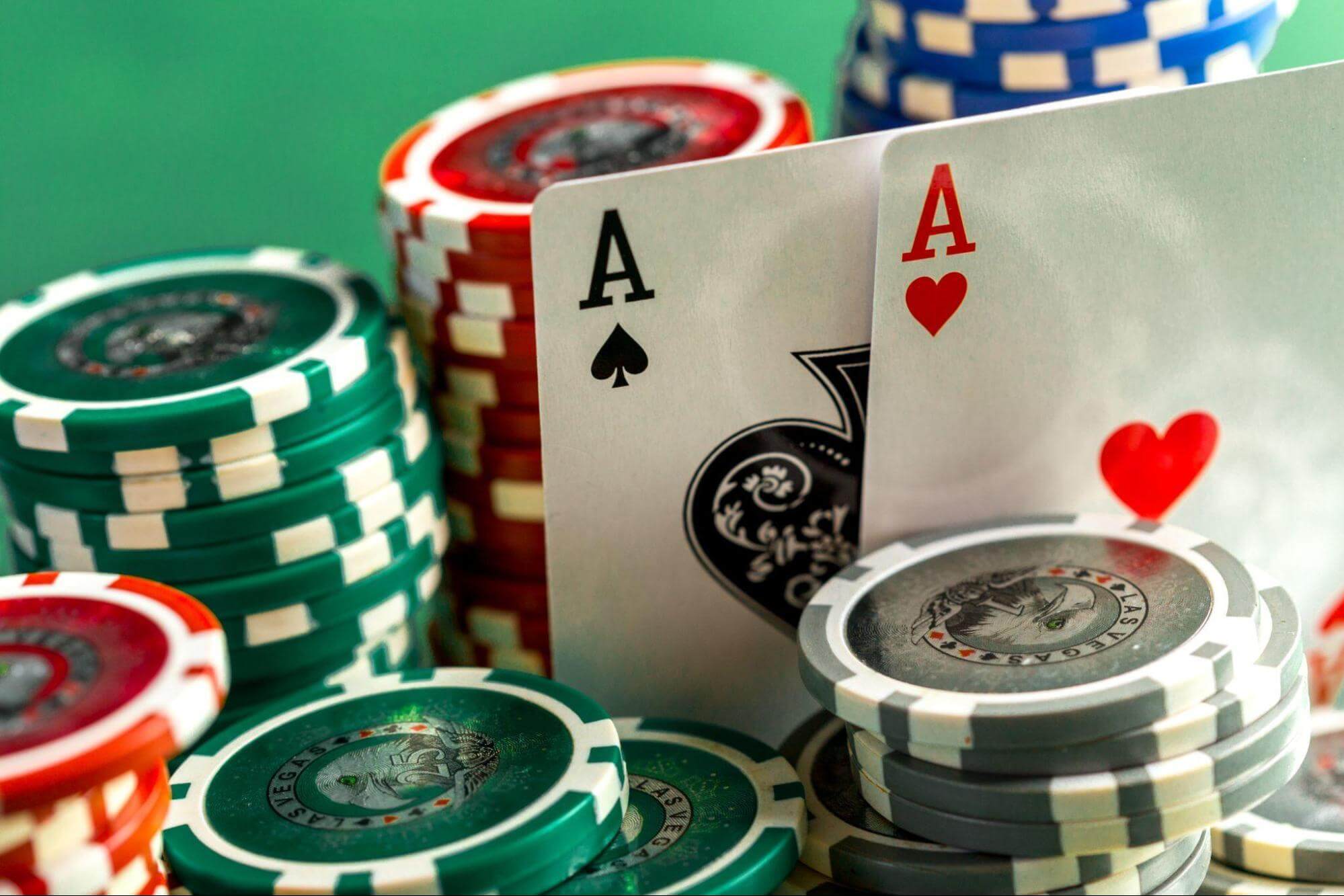 Nắm Bắt Tâm Lý Bluffing Khi Chơi Poker