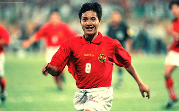 Nguyễn Hồng Sơn - Cầu thủ ghi nhiều bàn thắng nhất Việt Nam 16 bàn thắng